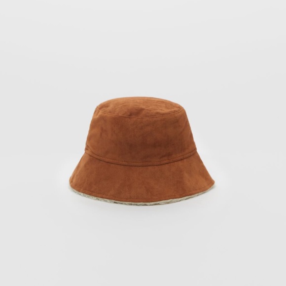 6-9Y. ZARA KID Double-sided hat - Picture 7 of 7